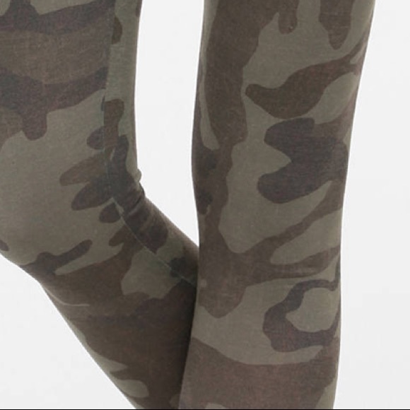 BDG Khaki Green Camouflage Leggings - Picture 2 of 11